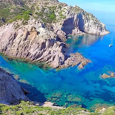 Alba 4* Carloforte (Isola di San Pietro)