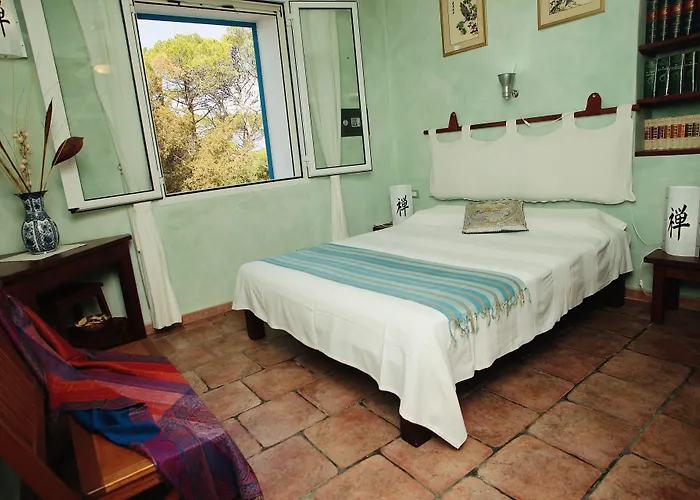 Alba Oda ve Kahvaltı 4*